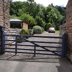 Larch Ruston With Hot Tub, Dogs Go Free Scarborough
