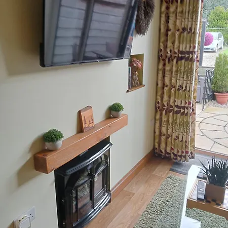 Larch Ruston Dog Friendly With Hot Tub
