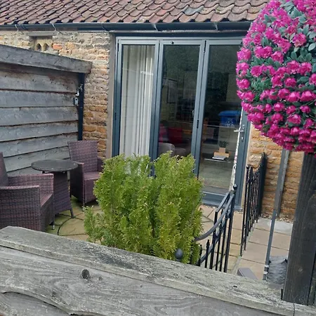Larch Ruston Dog Friendly With Hot Tub Scarborough