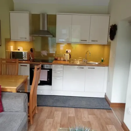 Larch Ruston With Hot Tub, Dogs Go Free בית נופש *