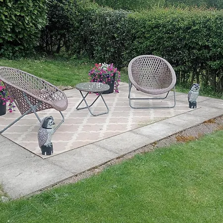 Larch Ruston With Hot Tub, Dogs Go Free