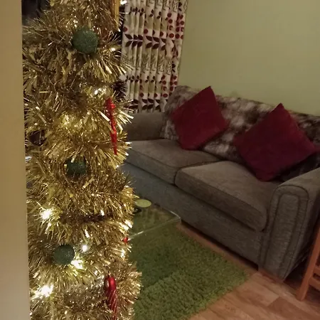 Larch Ruston With Hot Tub, Dogs Go Free בית נופש סקארבורו