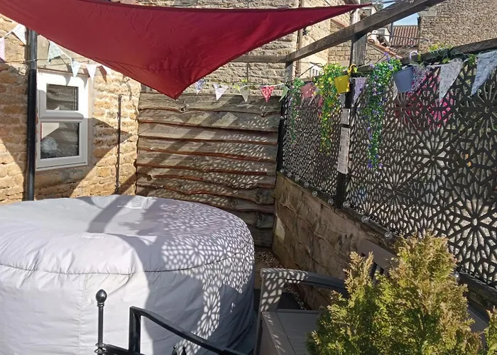 度假居 Larch Ruston With Hot Tub, Dogs Go Free 斯卡伯勒