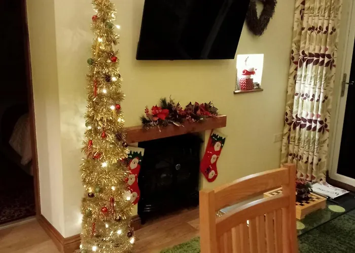 別荘 Larch Ruston With Hot Tub, Dogs Go Free *