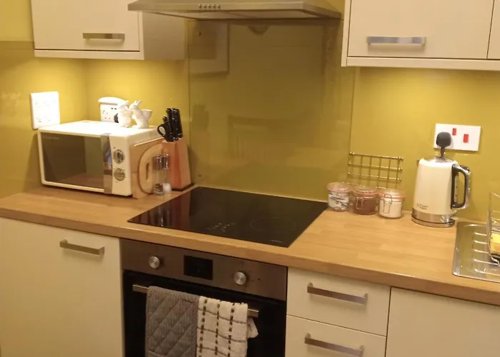 Larch Ruston With Hot Tub, Dogs Go Free * スカーバラ