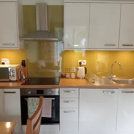 Larch Ruston With Hot Tub, Dogs Go Free Hébergement de vacances